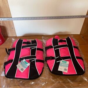 2 - FRISCO RIPSTOP LIFE JACKETS MEDIUM  PINK/BLACK